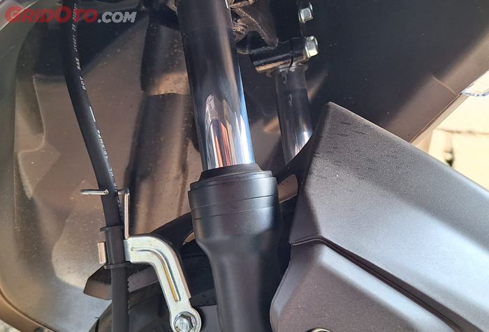 Ini Sebabnya Ban Depan Motor Matic Cuma Botak Sebelah, Awas Bahaya