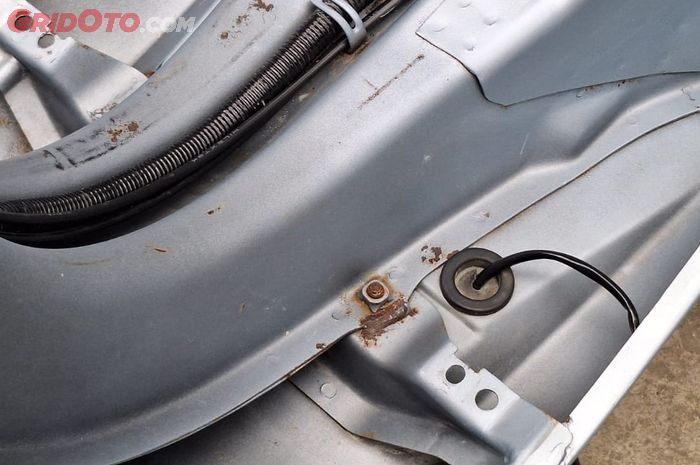 Ternyata Hal Sepele Ini Bikin Rangka Vespa Matic Bisa Mudah Berkarat