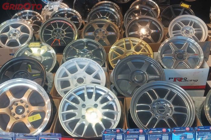 Pelek Racing Mobil Lecet? Ini Penyebab dan Kisaran Biaya Perbaikannya