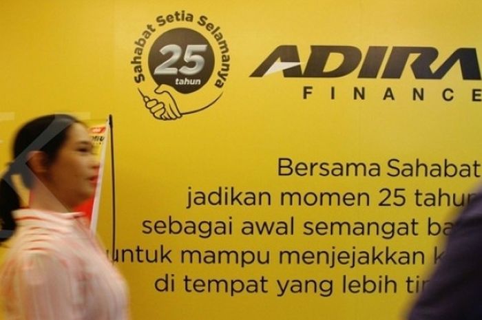 Penjualan Mobil Loyo, Mobil Listrik Jadi Jagoan di Balik Kredit Naik