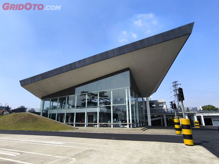 Lahannya Lebih dari 13.000 Meter Persegi, Begini Isi Safety Riding Center PT DAM