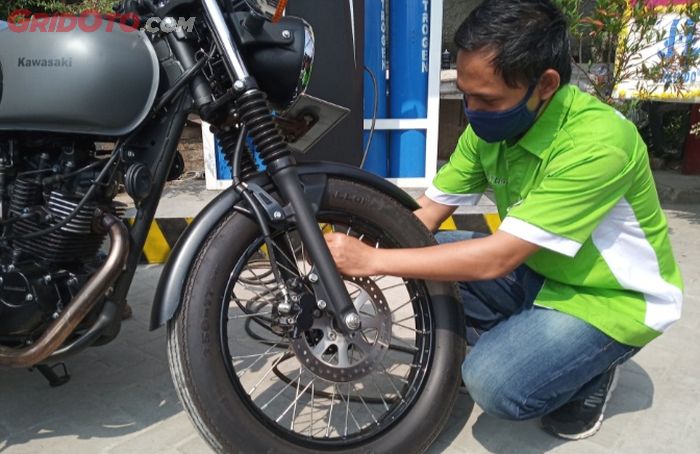 Pabrikan yang Jawab, Pakai Nitrogen Bisa Bikin Ban Lebih Awet?