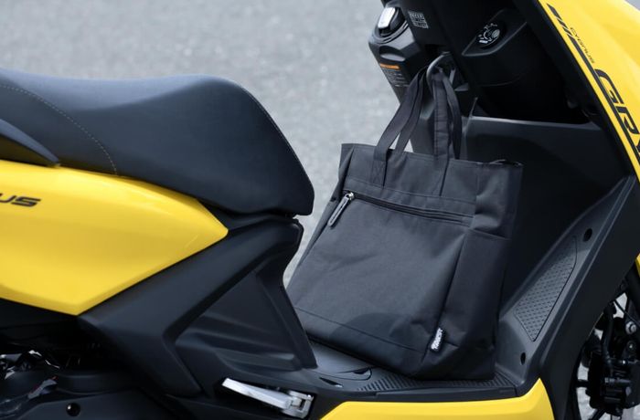 Yamaha Rilis Skutik 125cc Untuk Anak Muda, Mampu Tempuh 42,4 km/liter