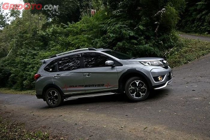 Honda, Honda BR-V, Keren Dipakai Keluarga dan Anak Muda, Harga Mobil Bekas Honda BR-V 2016-2017 Sudah Tinggal Segini