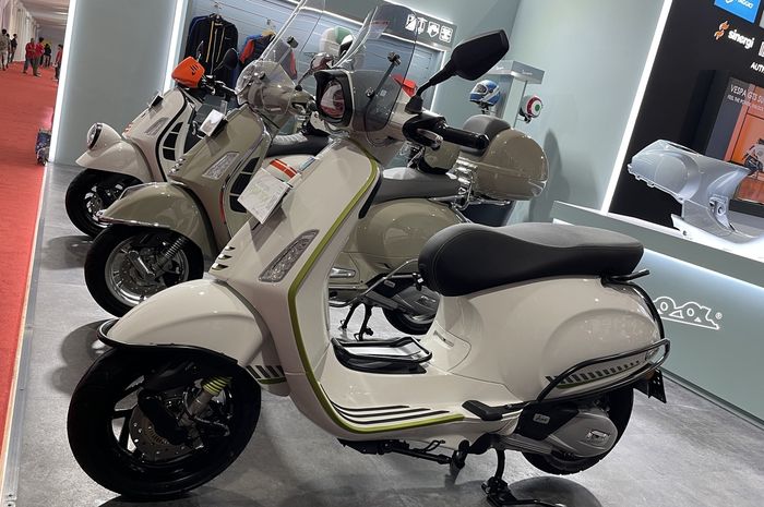 Dua Vespa Baru Rilis di GIIAS 2025, Keren Pakai Layar TFT dan Keyless