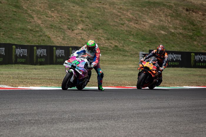 Morbidelli Keras Kepala, Setelah Tabrak Vinales Malah Bilang Begini