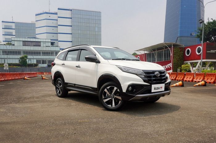 Toyota, Mobil RWD Buat Keluarga Petualang, Update Harga Toyota Rush Baru di Mei 2025
