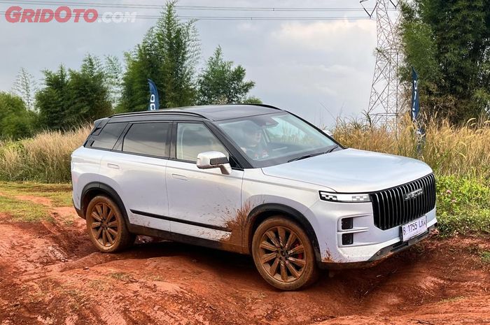 Jaecoo, Kembar Tapi Beda, Chery Tiggo 8 CSH dan Jaecoo J7 SHS Bakal Perang Saudara?