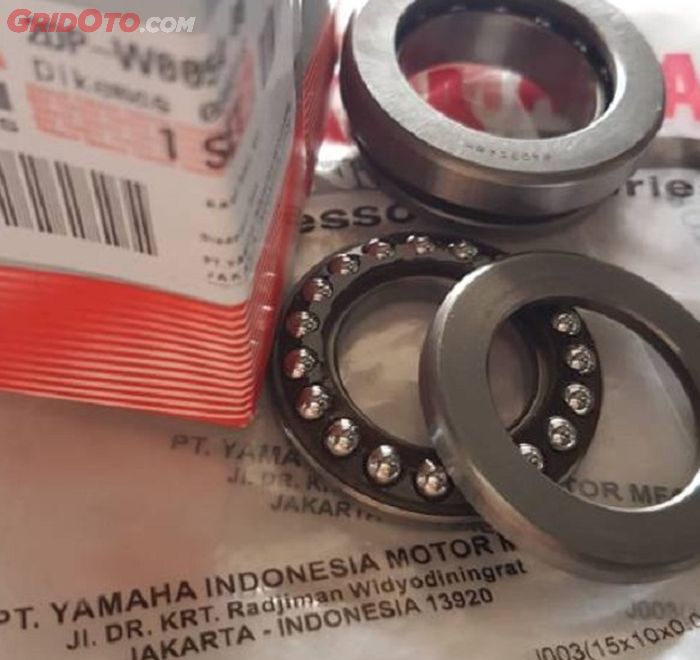 Ini Dampak Motor Matic Kebiasaan Sering Menghantam Lubang di Jalan