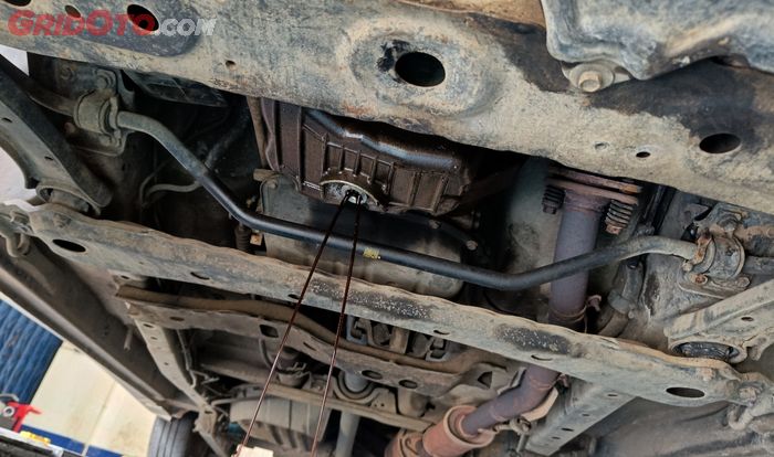 Cara Menggunakan Cairan Engine Flush Untuk Bersihkan Daleman Mesin