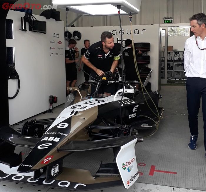 Berat Badan Pembalap Bisa Hilang 3 kg Saat di Jakarta E-Prix 2025, Ini Kata Jaguar TCS Racing
