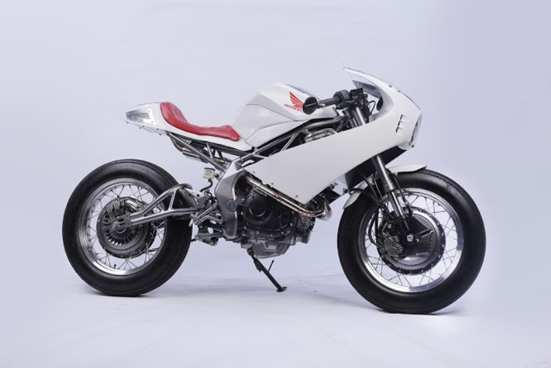 Baru Tahu, Inilah Kelebihan Cat Body Motor Bekas Berwarna Putih