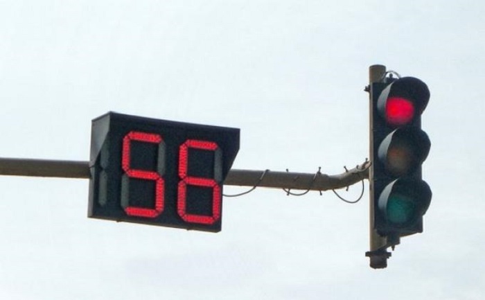 MK Kabulkan Sebagian Gugatan UU LLAJ, Traffic Light Wajib Ramah Bagi Penyandang Buta Warna