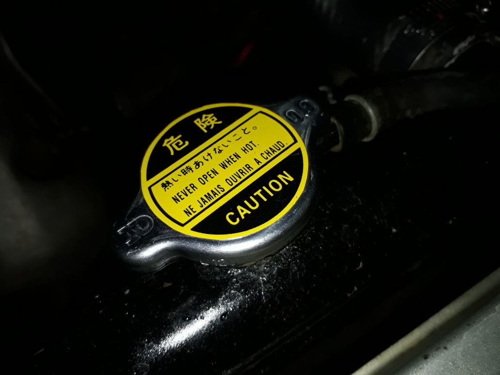 Ganti Tutup Radiator Mobil yang Rusak Wajib Perhatikan Hal Ini