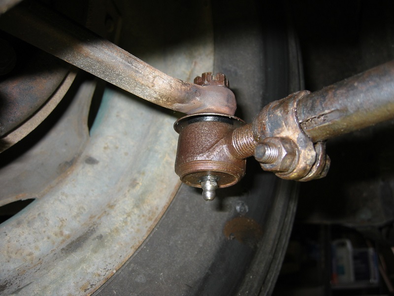 Pemilik Mobil Harus Tahu, Begini Ciri-ciri Tie Rod Mobil Yang Rusak