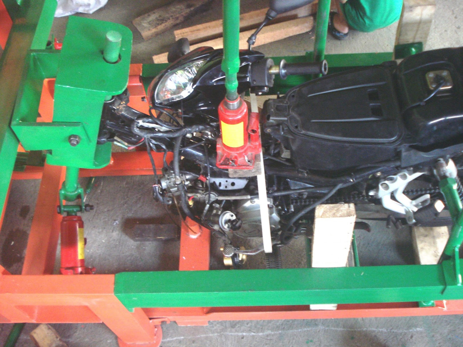 Rangka Motor Bengkok Setelah Dipress Bisa Normal Lagi? Ini Kata Ahli