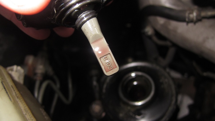 Ternyata Oli Power Steering Juga Harus Diganti, Ini Waktunya!