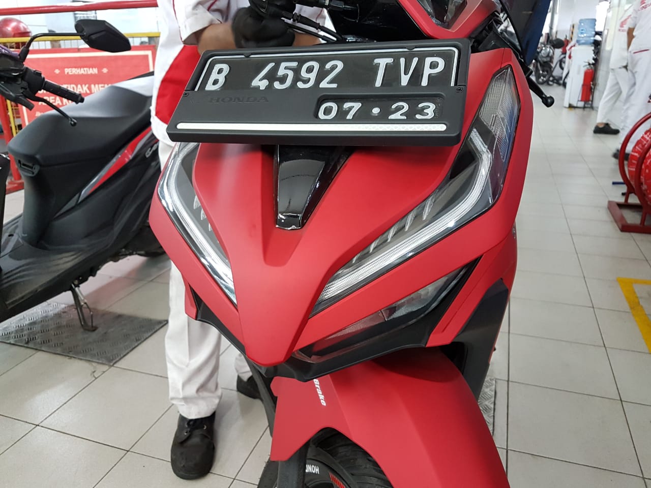 Cara Merawat Bodi Motor Bekas Warna Doff, Beda Dengan Cat Biasa