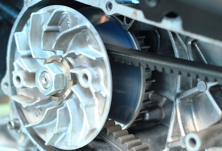 Dua Penyebab V-belt Motor Matic Tiba-tiba Bisa Slip Saat Buka Gas