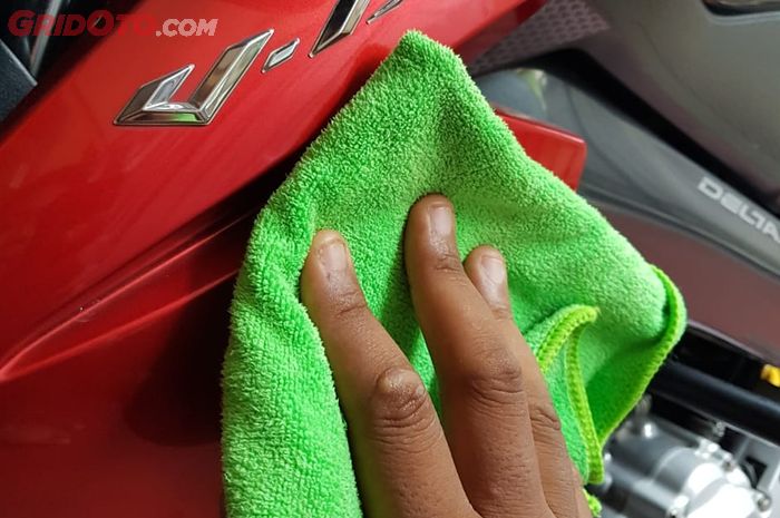 Cara Bikin Motor Bekas Kinclong Pakai Sabun Colek Rumah, Simak Triknya