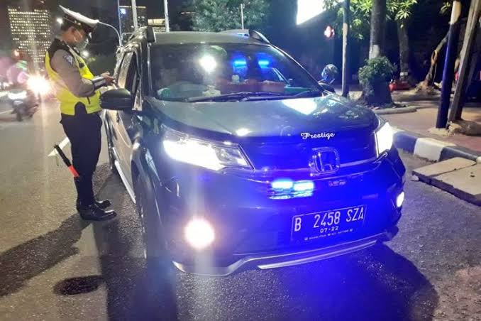 Pengguna Strobo dan Sirene Ilegal Belum Akan Ditilang, Kakorlantas Ungkap Alasannya
