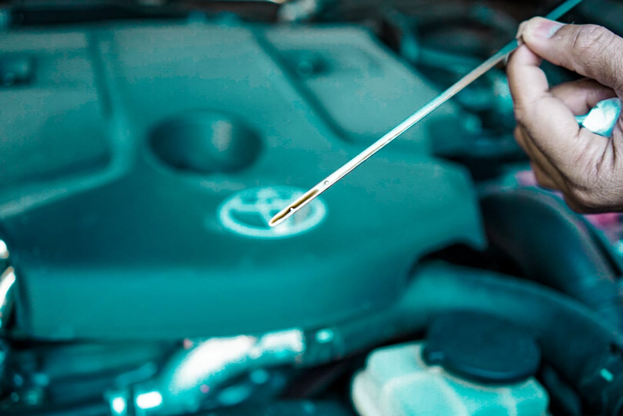 Ini Sebabnya Gak Bisa Asal Tambah Air Saat Mobil Bekas Overheat