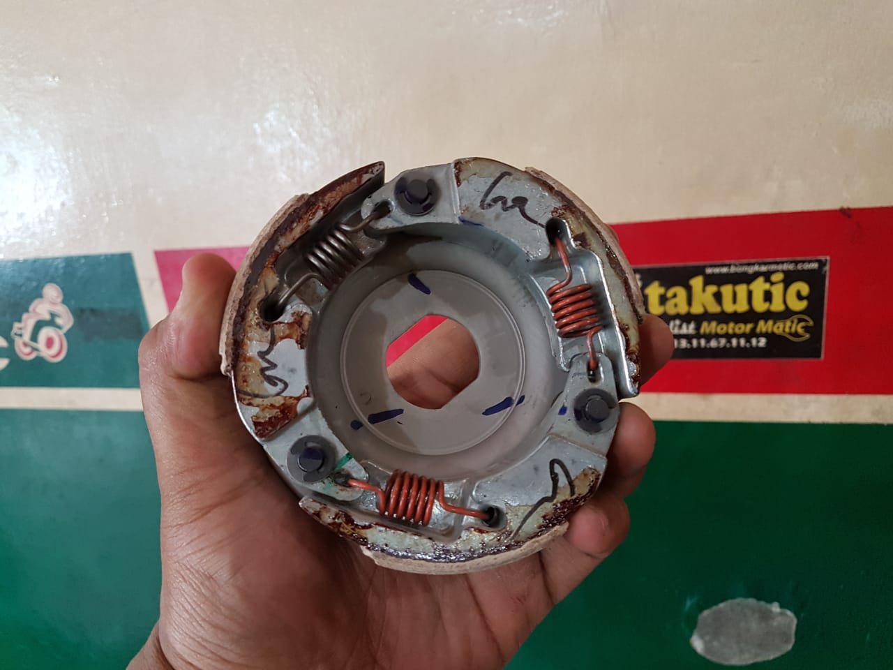 Suzuki , Terkenal Awet, Ini 3 Motor Matic Yang Bisa Pakai Kampas Ganda Suzuki Nex