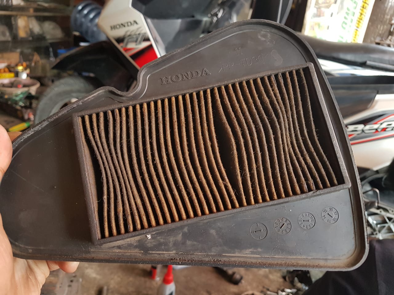 Sudah Tahu Belum, Ini Dua Penyebab Motor Matic Honda BeAT Berat dan Boros Bensin