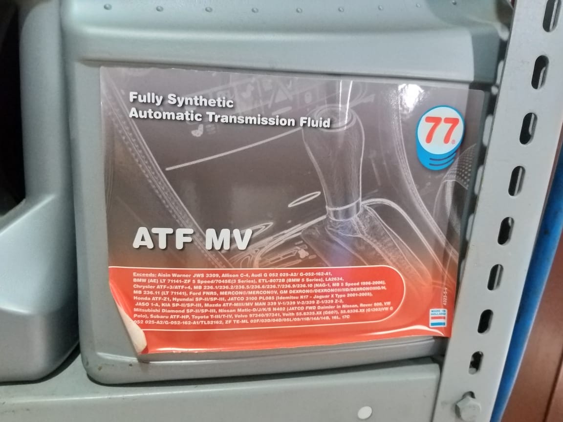 Harus Tahu, Begini Ciri-ciri Oli Transmisi Mobil Bekas Matik Overheat