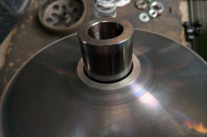 Ini Dia Ciri-ciri Bushing Rumah Roller di CVT Motor Matic Minta Ganti
