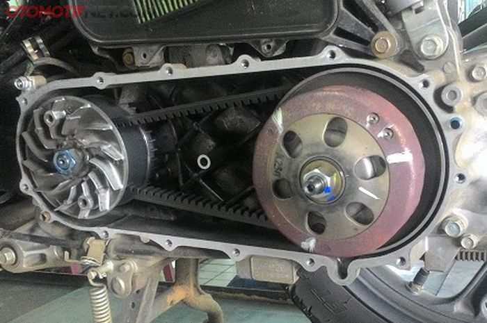 Ternyata Ini Efek V-Belt Motor Matic Kependekan Atau Kepanjangan