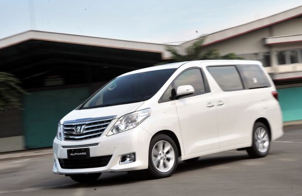 Ini Daftar Harga Mobil Bekas Toyota Alphard 2006-2007 Tujuh Hari Jelang Lebaran
