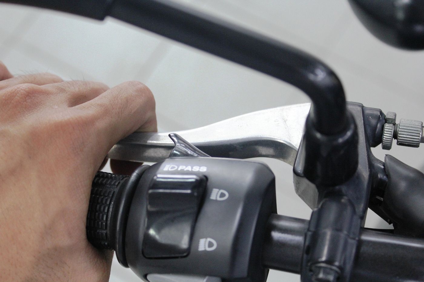 Begini Cara Merawat Kabel Kopling Motor Bekas Agar Tidak Putus Saat Turing Lebaran