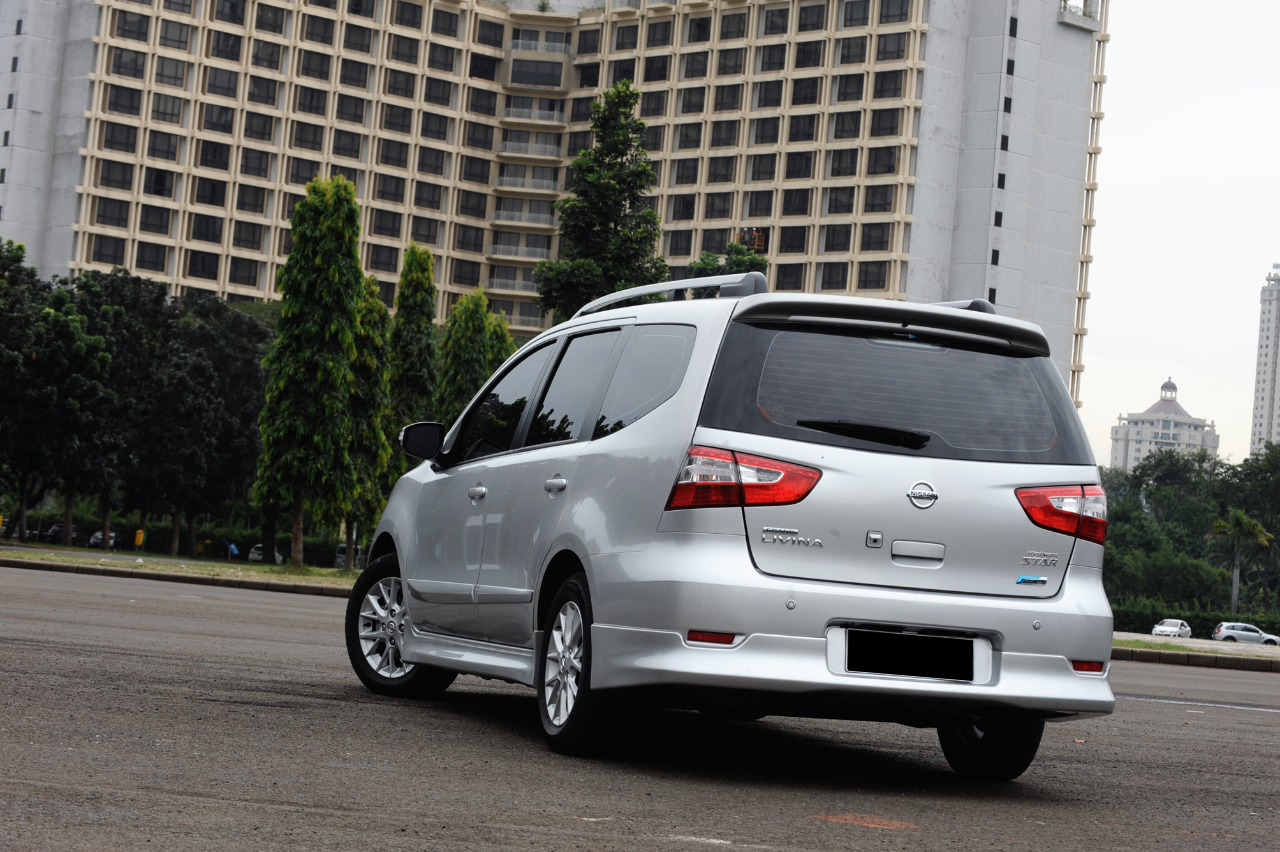 Lima Pilihan Mobil Bekas di Bawah Rp 100 Juta, Ada Innova dan Livina