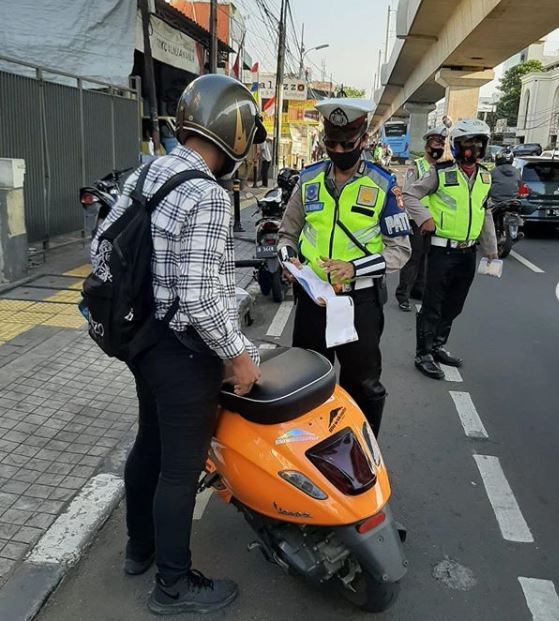 Razia Kendaraan Besar-besaran Resmi Digelar Dua Minggu, Blanko Tilang Disiapkan Polisi
