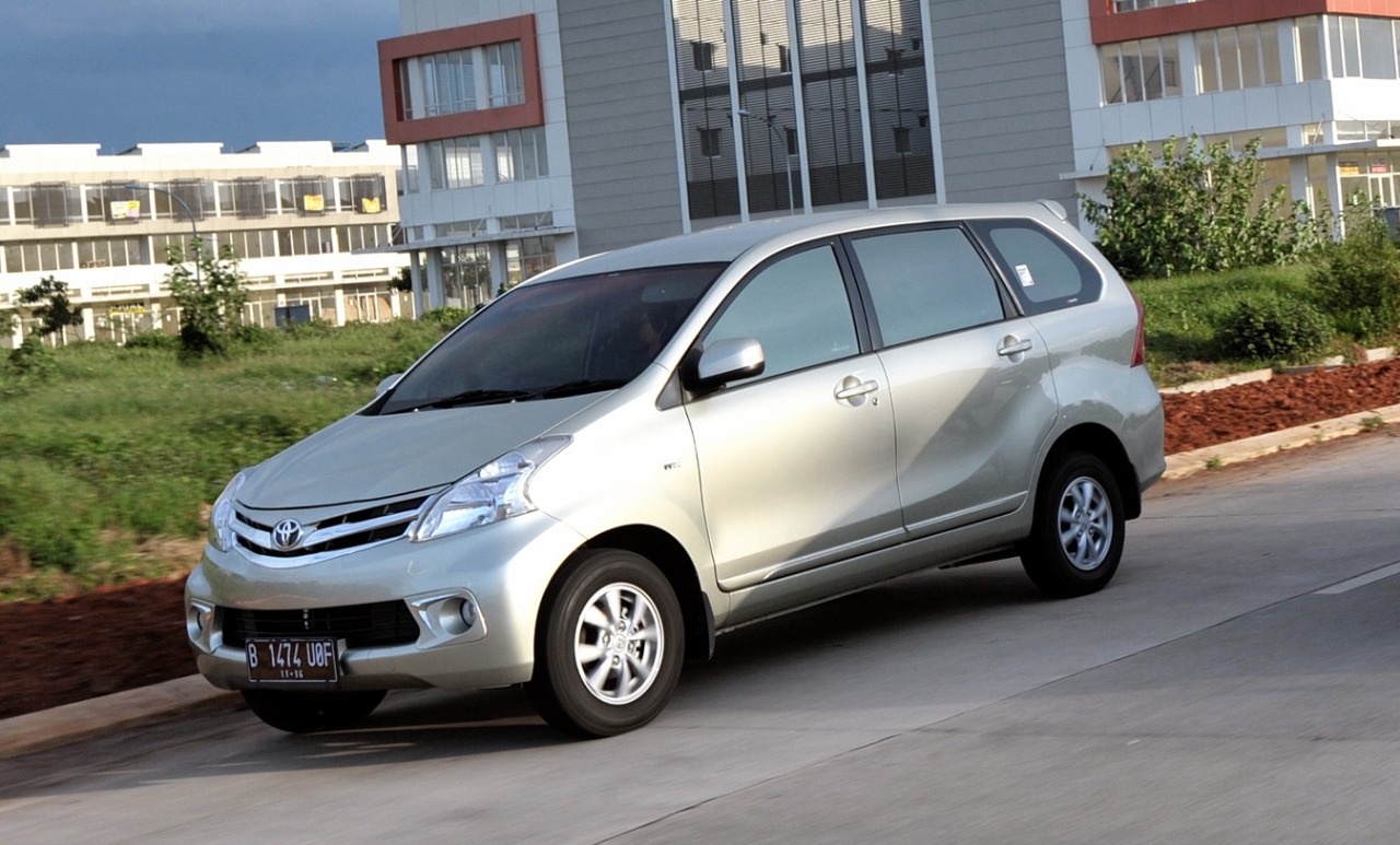 Toyota, Wih, Mobil Bekas Toyota Avanza 2012 Bikin Ngiler, Tipe G  Cuma Rp 90 Jutaan