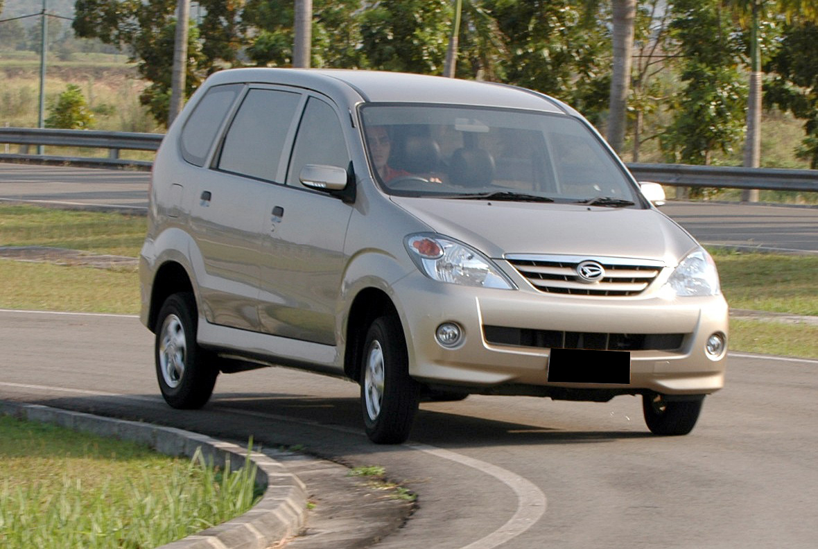 Jelang Lebaran Mobil Bekas Daihatsu Xenia 2010-2011 Tinggal Segini