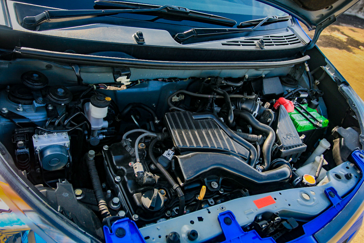 Mudik Lebaran Naik Daihatsu Sigra 2017, Irit Bensin Kabin Lega Harganya Miring