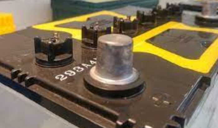 Hati-hati, Ini Efek Samping Baut Terminal Aki Di Mobil Bekas Kendur