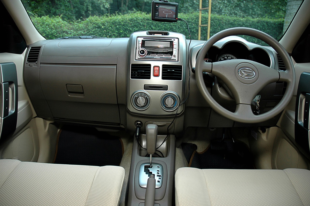 Mobil Bekas Daihatsu Terios Konde 2010, Harganya Makin Miring