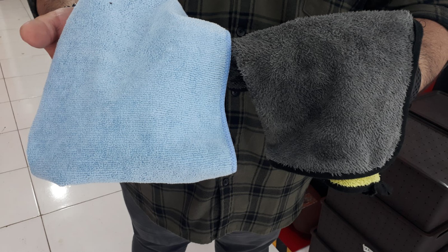 Sudah Tahu Belum, Ternyata Keringkan Body Motor Pakai Kanebo Punya Efek Samping