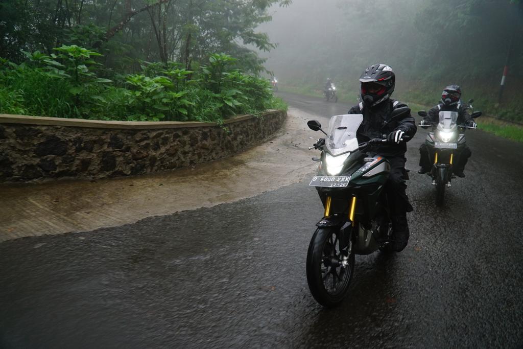 Begini Efeknya ke Mesin Motor Kalau Terlalu Sering Pakai Engine Brake