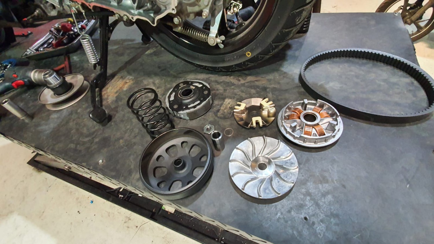 Habis Upgrade CVT Motor Matic Malah Bikin Konsumsi BBM Lebih Boros? Ini Penjelasannya