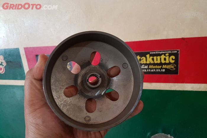 Hati-hati, Hal Sepele Ini Jadi Penyebab Mangkok Kampas Ganda Motor Matic Peyang