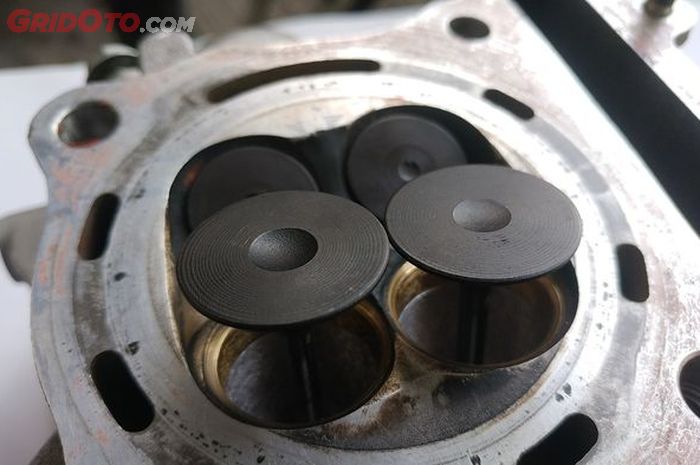 Begini Caranya Memperbaiki Klep Yang Bocor Di Motor Bekas , Simak Gaes