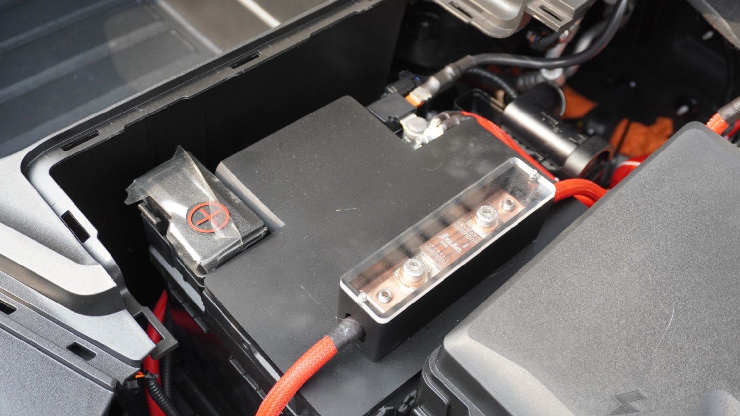 Harus Tahu, Instalasi Audio Mobil Asal-asalan Bisa Picu Suara Noise