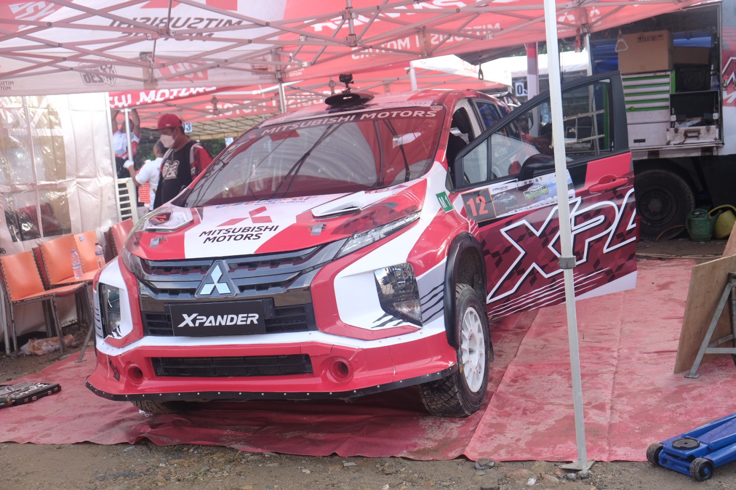 Blak-blakan Spek Mobil Rally Rifat Sungkar Pakai Xpander Termurah