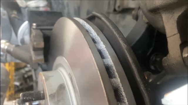 Sudah Tahu Belum, Ternyata Segini Batas Aman Bubut Cakram Mobil Bekas