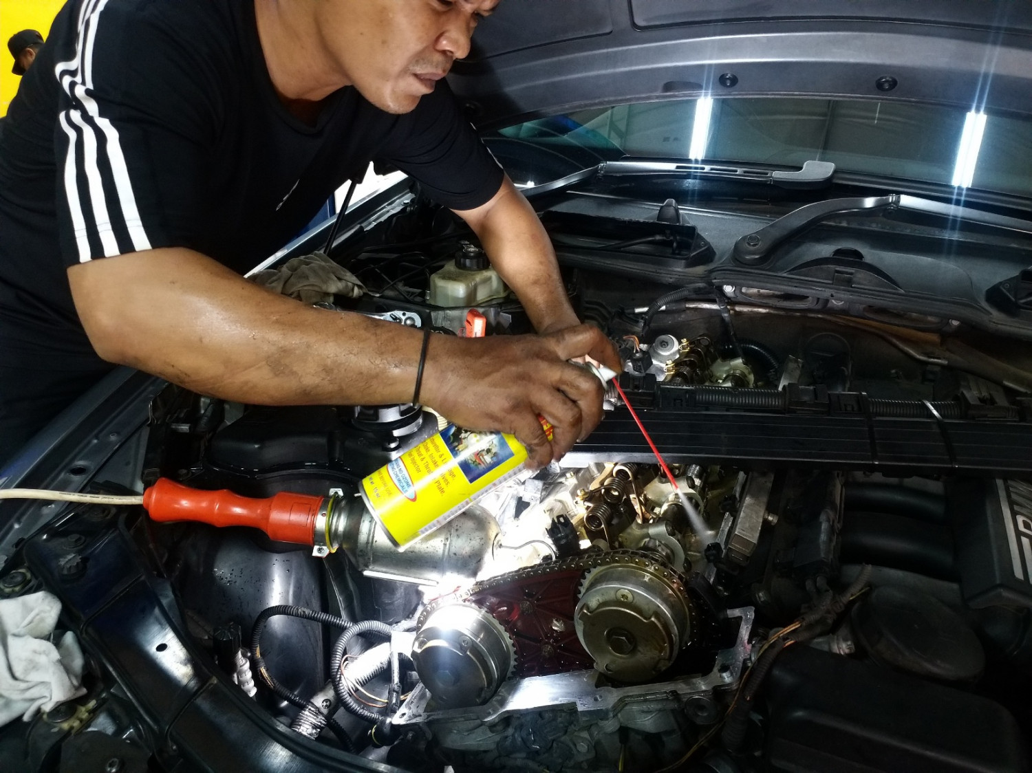 Kapan Seharusnya Mesin Mobil Servis Besar, Simak Tanda-tandanya