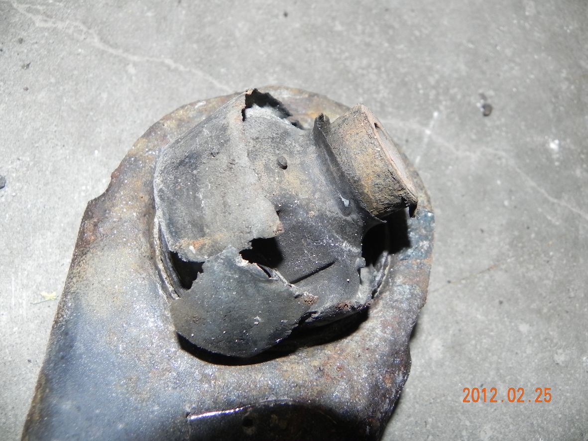 Bushing Kaki-Kaki Mobil Oblak Tandanya Enggak Cuma Jadi Berisik